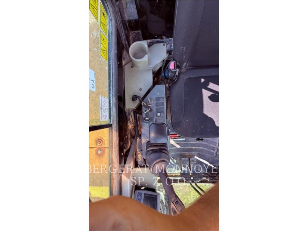 CAT 303.5ECR Roomikekskavaatorid