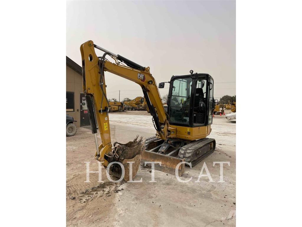 CAT 304 Roomikekskavaatorid