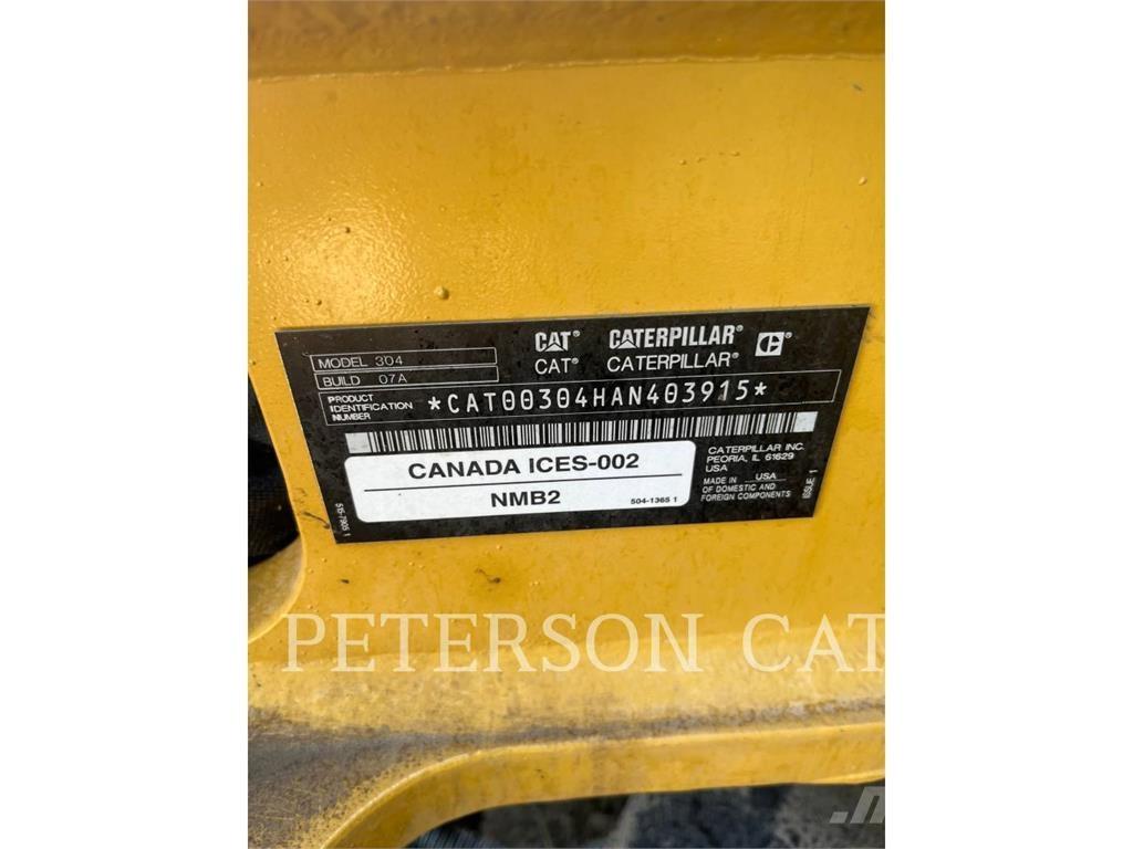 CAT 304 Roomikekskavaatorid