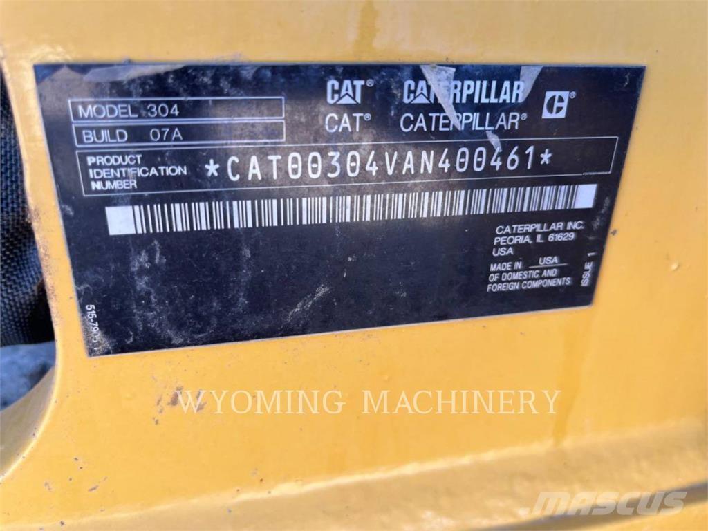 CAT 304 Roomikekskavaatorid