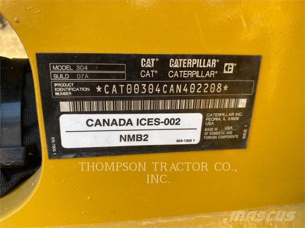 CAT 304 Roomikekskavaatorid