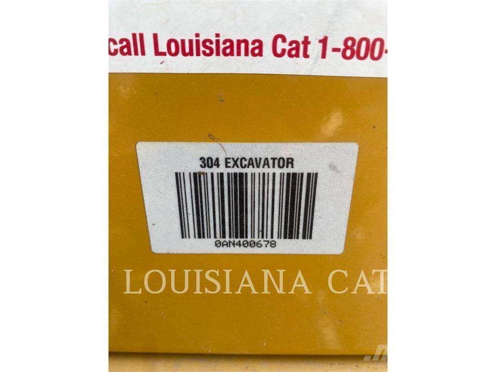 CAT 304 Roomikekskavaatorid