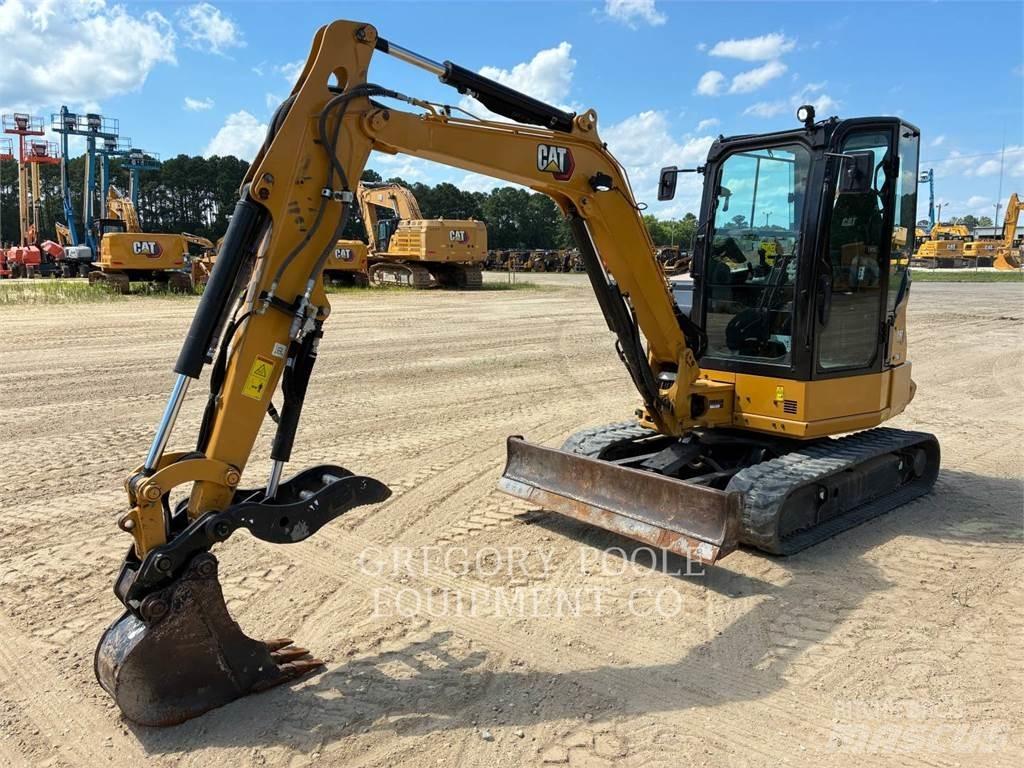 CAT 304-07 Roomikekskavaatorid