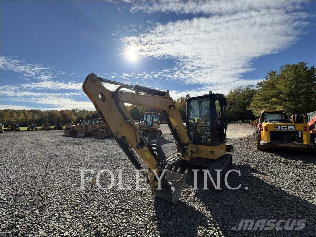 CAT 304-07 Roomikekskavaatorid