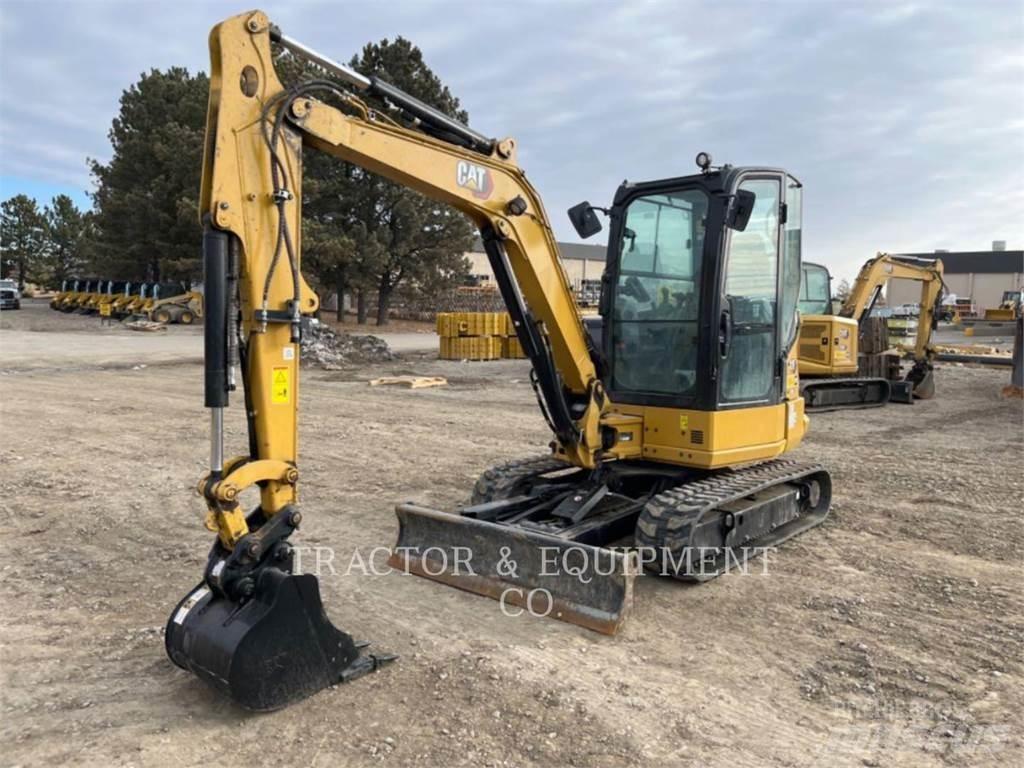 CAT 304 CRCB Roomikekskavaatorid