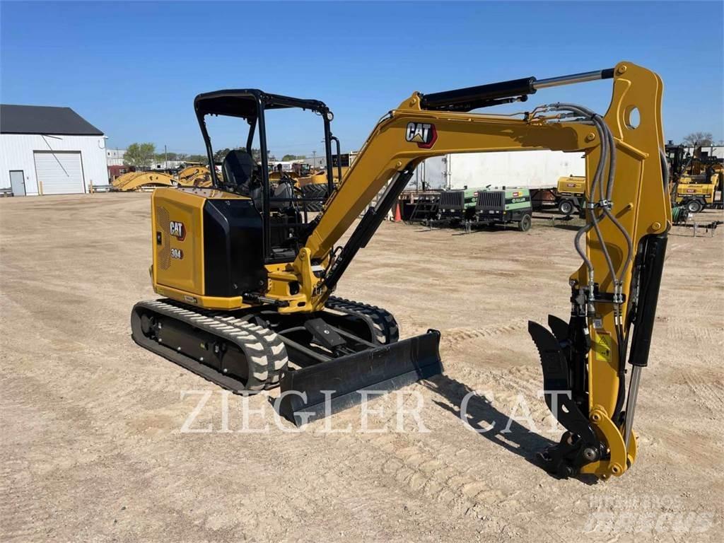 CAT 30407 Roomikekskavaatorid