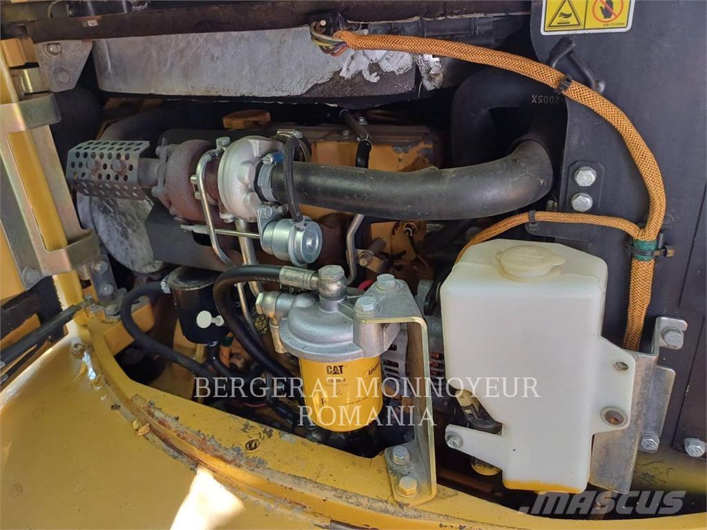 CAT 304DCR Roomikekskavaatorid