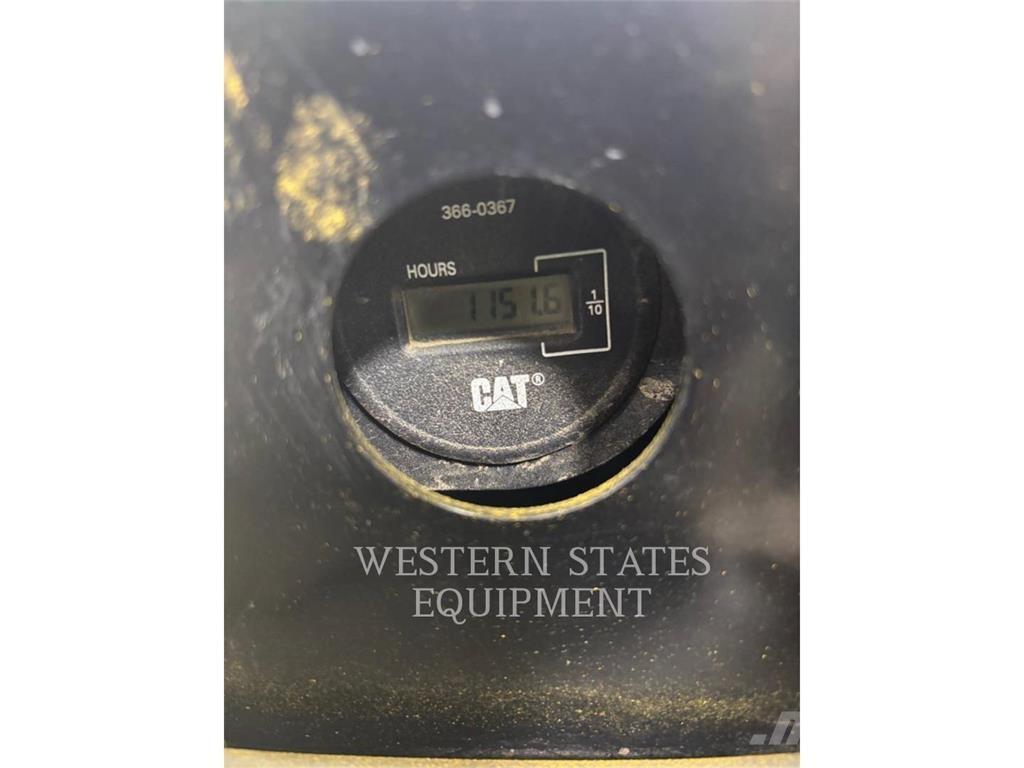 CAT 304E2 Roomikekskavaatorid