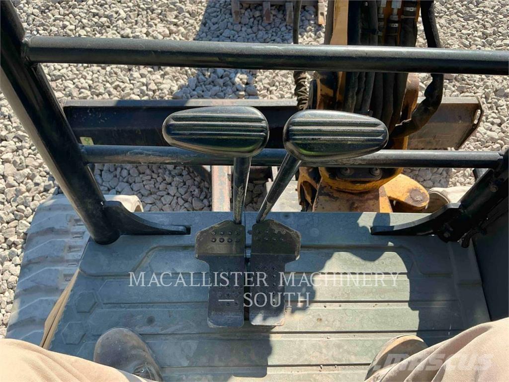 CAT 304E2CR Roomikekskavaatorid