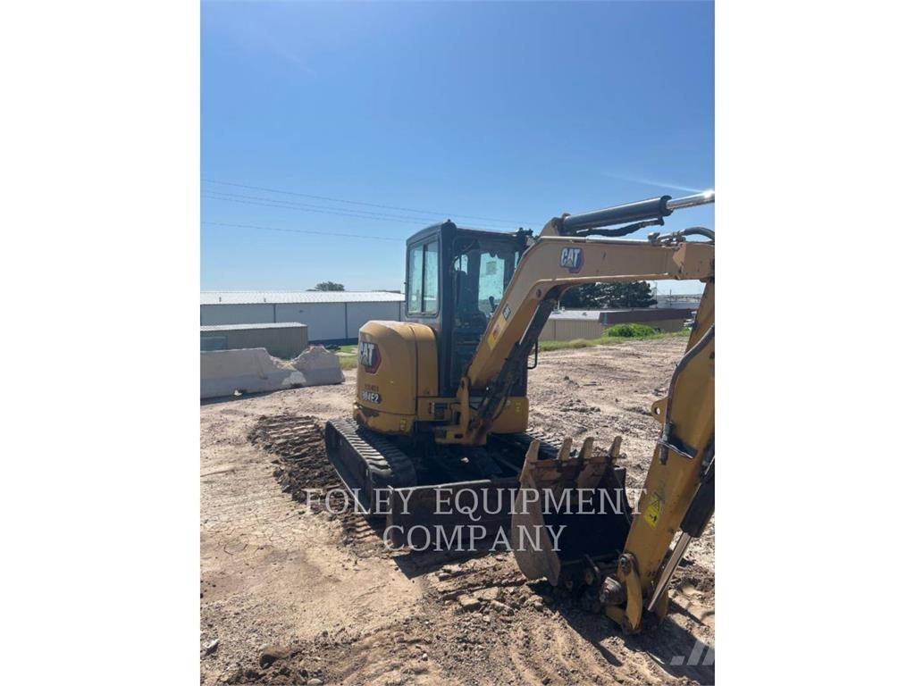 CAT 304E2LC Roomikekskavaatorid