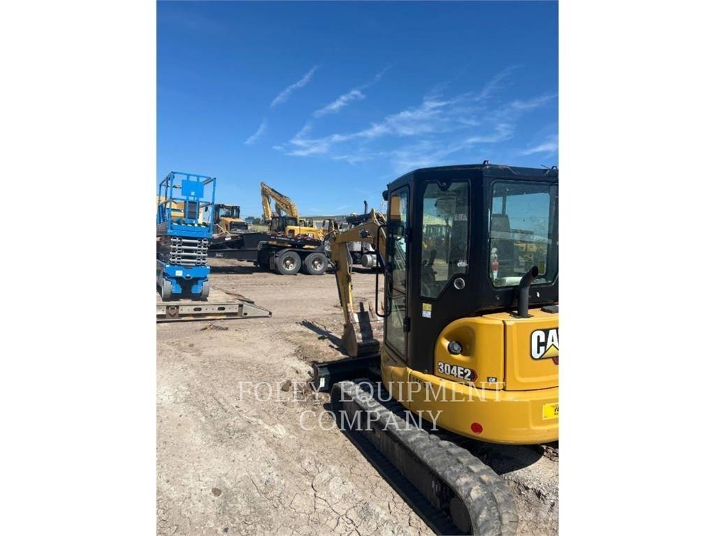 CAT 304E2LC Roomikekskavaatorid