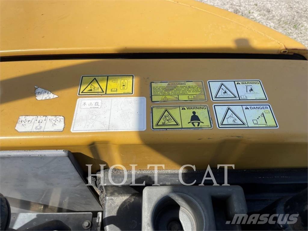 CAT 304ECR Roomikekskavaatorid