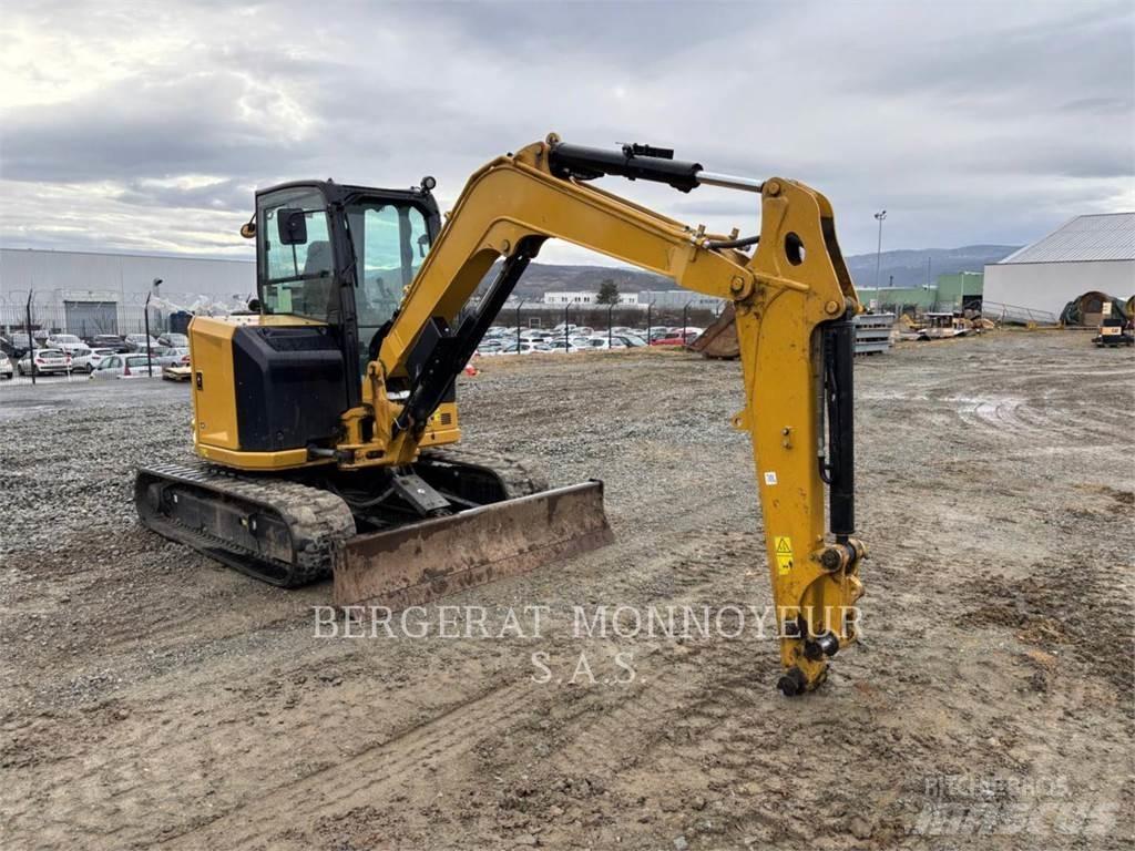 CAT 305 Roomikekskavaatorid