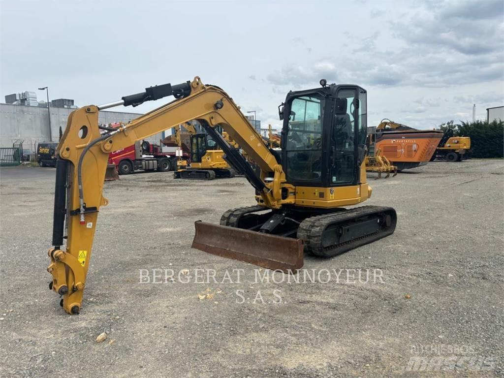 CAT 305 Roomikekskavaatorid