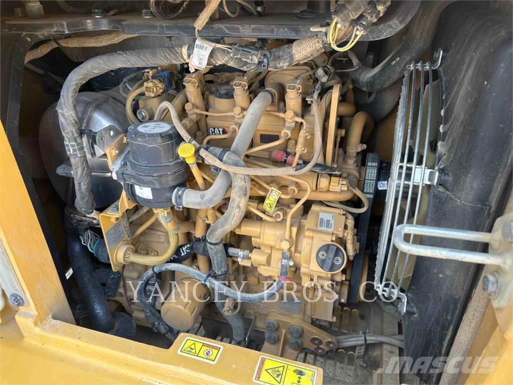 CAT 305 Roomikekskavaatorid