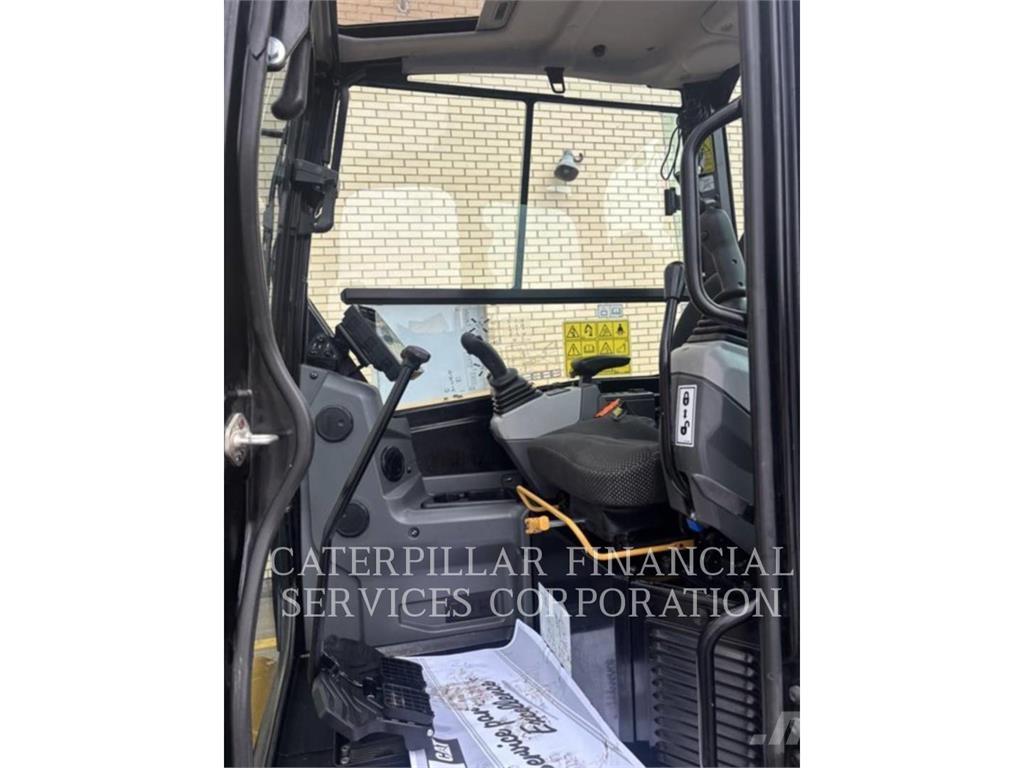 CAT 305 07A CR Roomikekskavaatorid