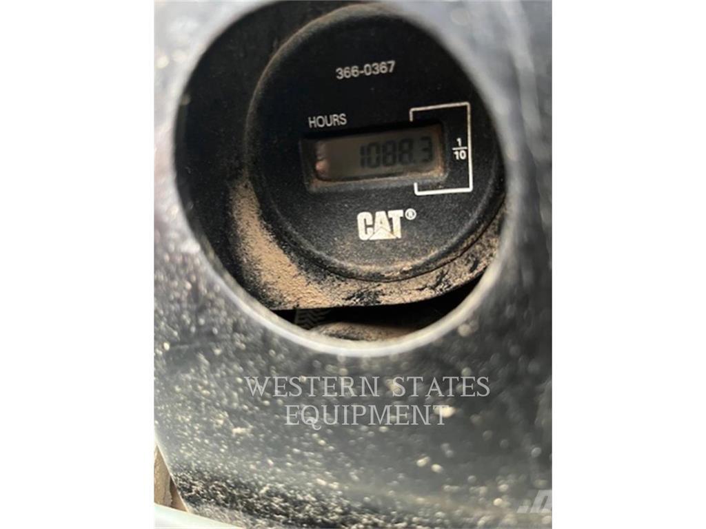 CAT 305E2 Roomikekskavaatorid