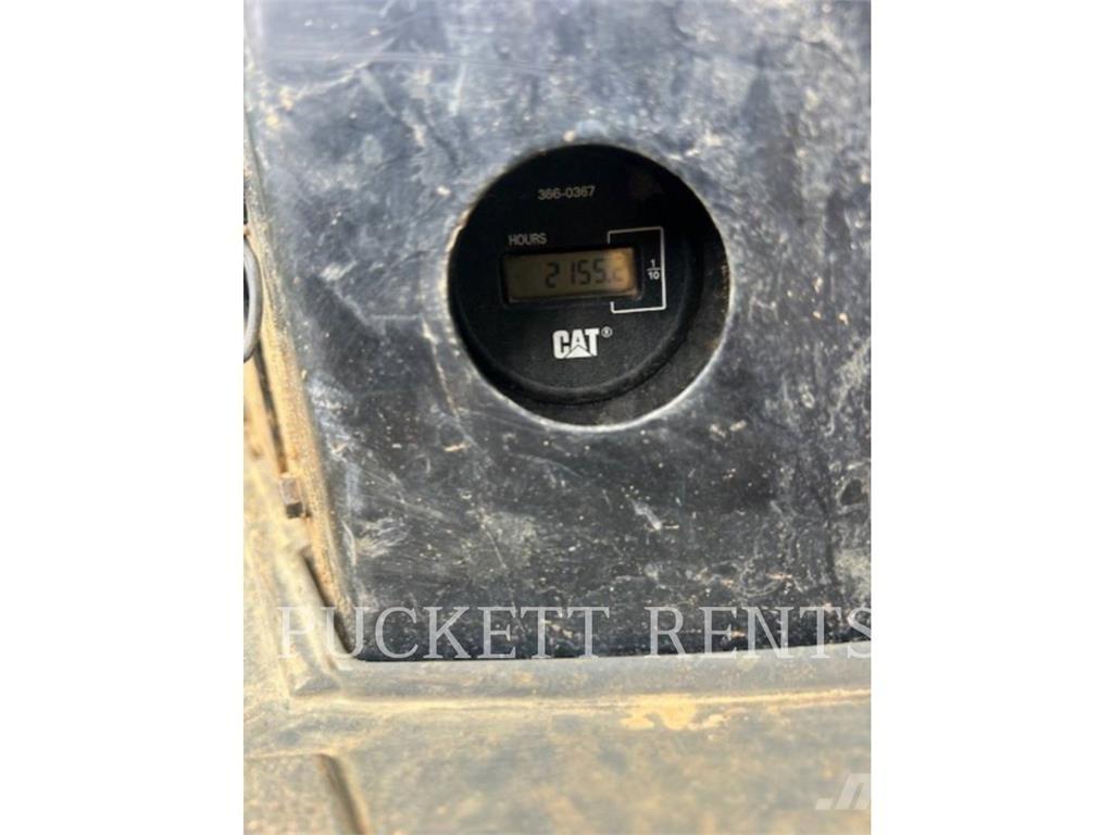 CAT 305E2CR Roomikekskavaatorid