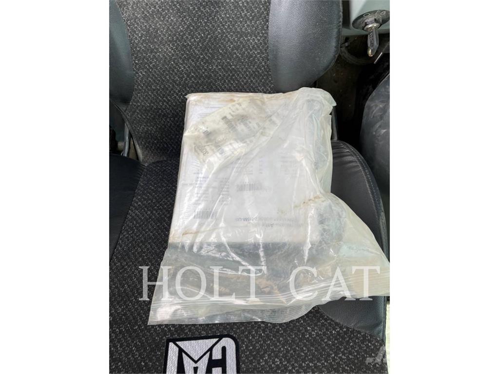 CAT 305E2CR Roomikekskavaatorid