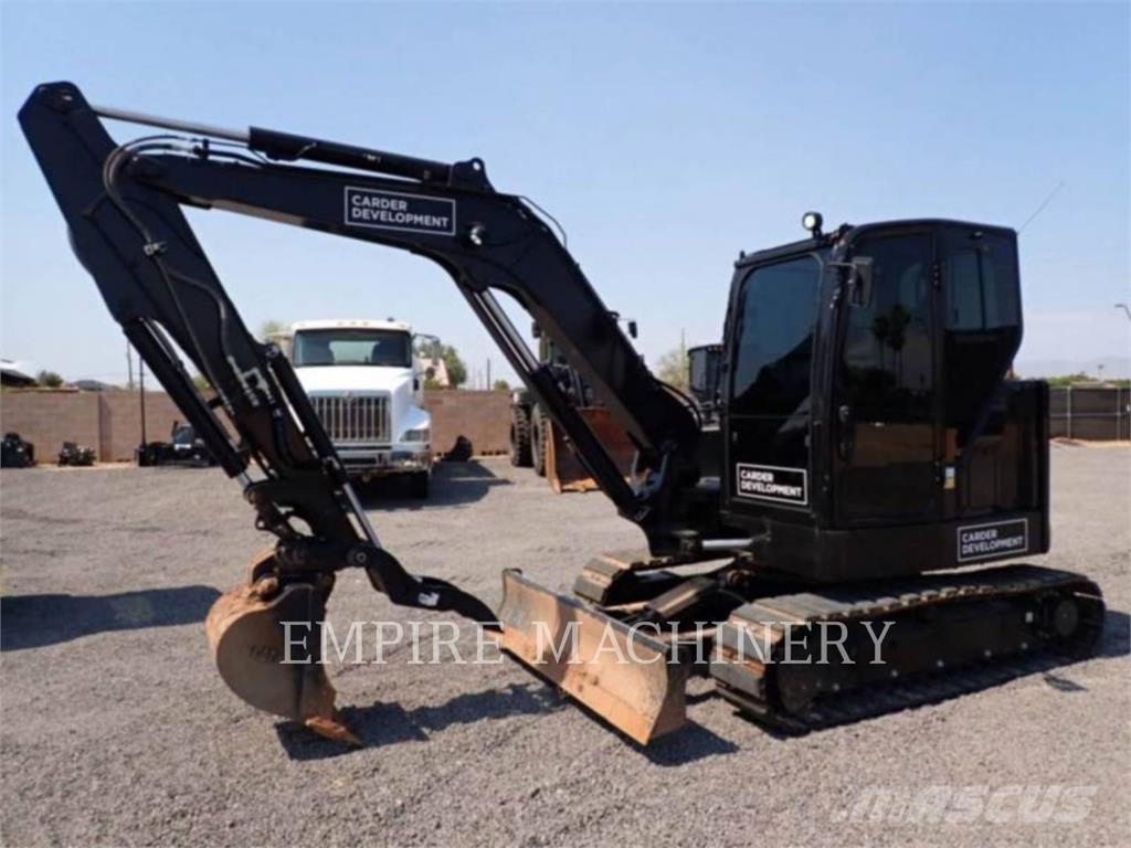 CAT 306-07 Roomikekskavaatorid