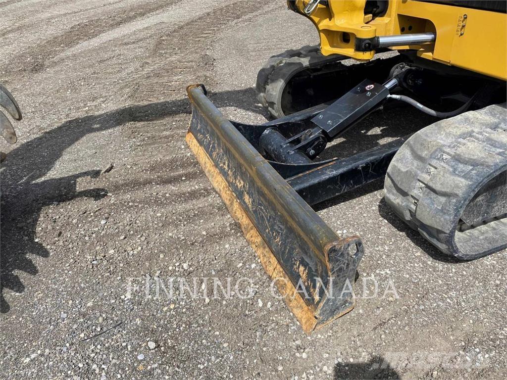 CAT 306-07 Roomikekskavaatorid