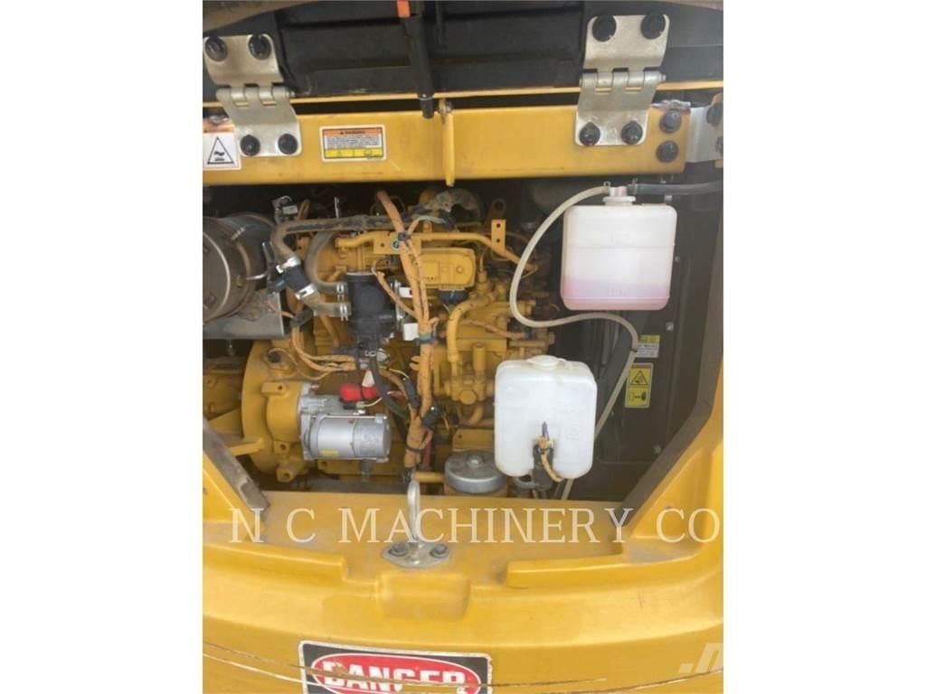 CAT 307E2 Roomikekskavaatorid