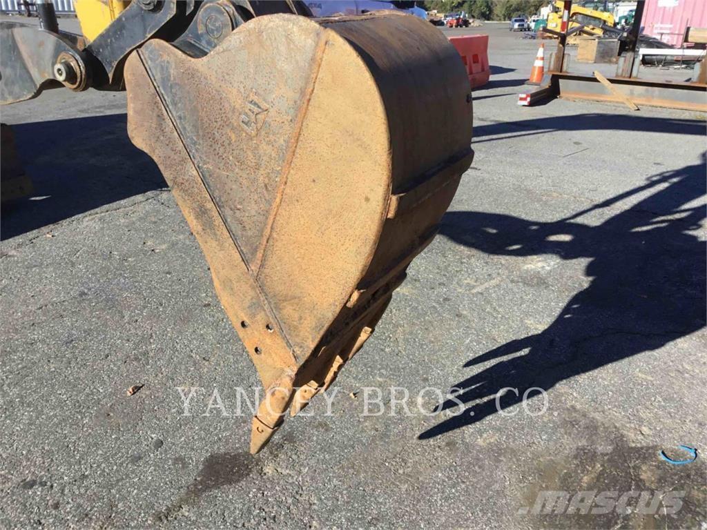 CAT 30807CR Roomikekskavaatorid