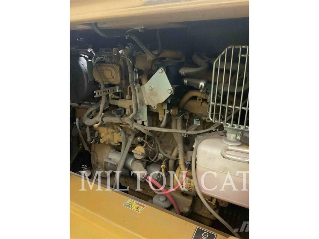 CAT 308CR Roomikekskavaatorid