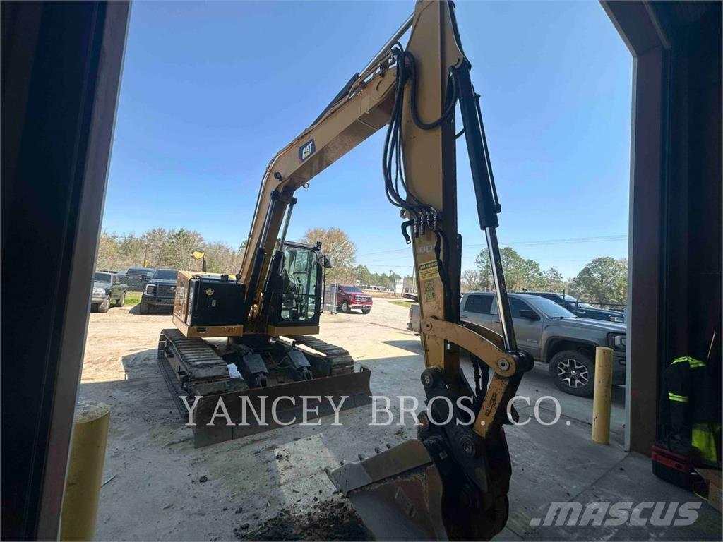 CAT 310 Roomikekskavaatorid