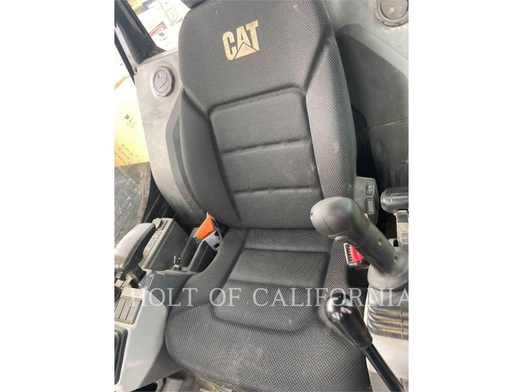 CAT 310 Roomikekskavaatorid