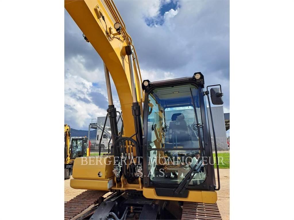 CAT 313 Roomikekskavaatorid