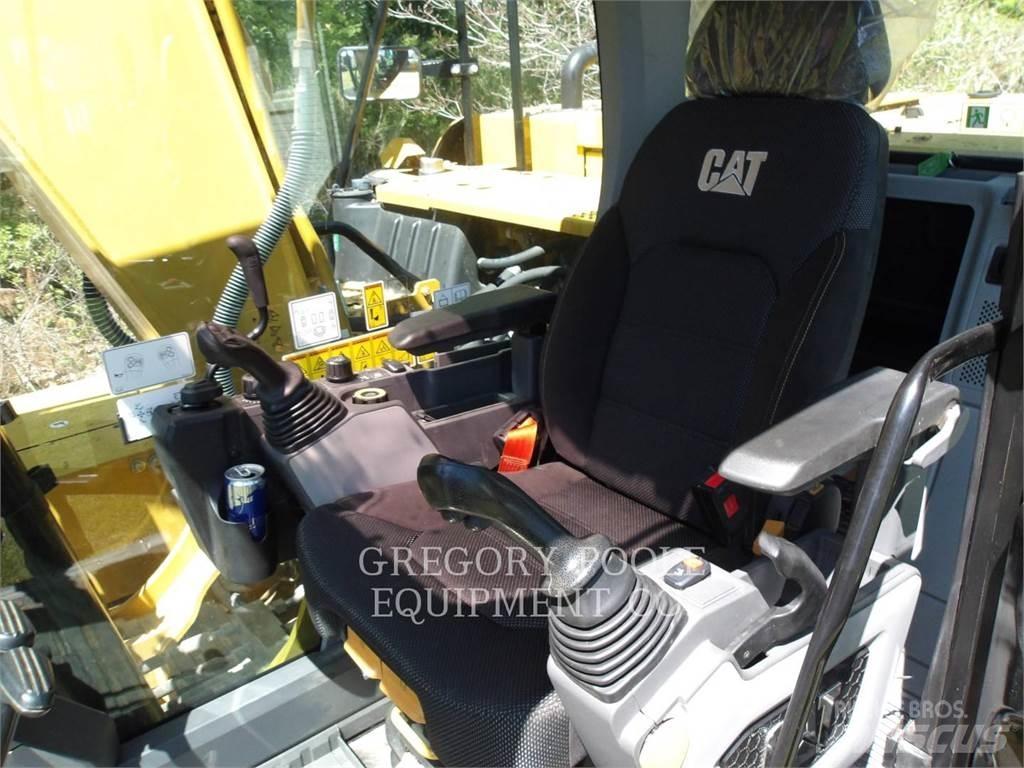 CAT 313 Roomikekskavaatorid