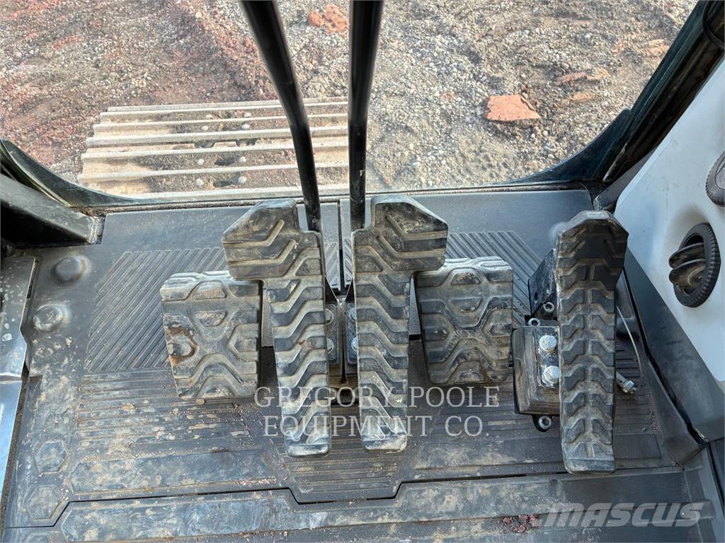 CAT 31307 Roomikekskavaatorid