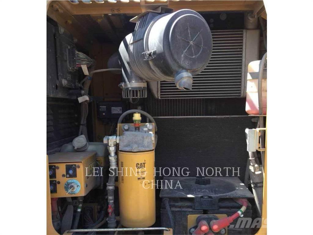 CAT 313D2GC Roomikekskavaatorid