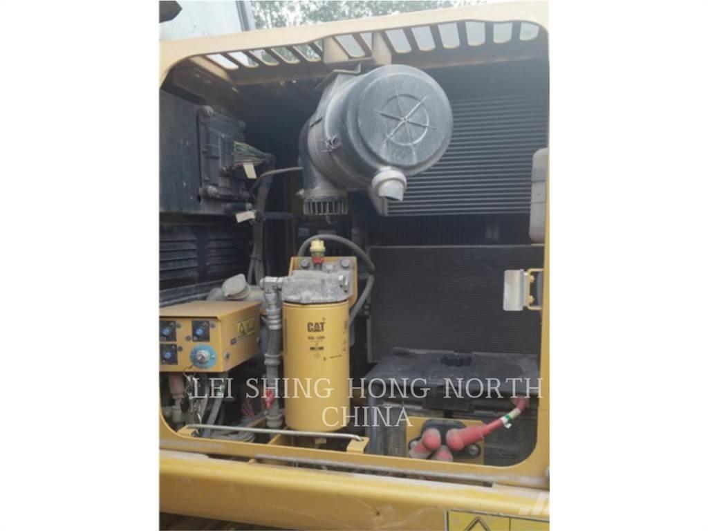 CAT 313D2GC Roomikekskavaatorid