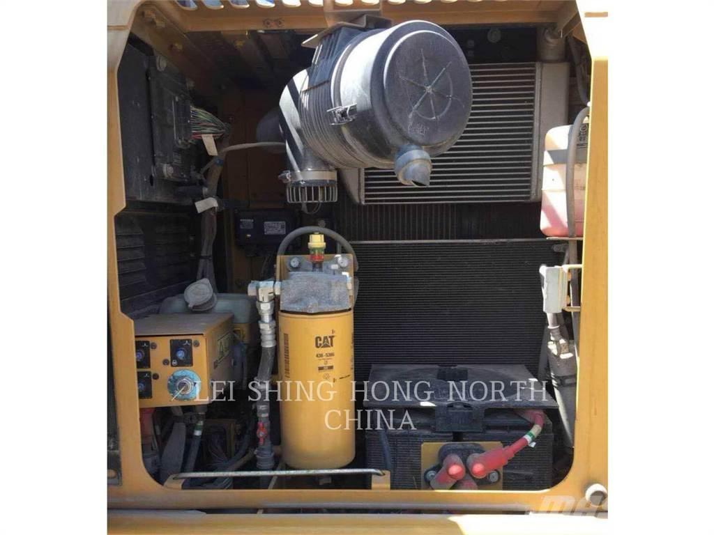 CAT 313D2GC Roomikekskavaatorid