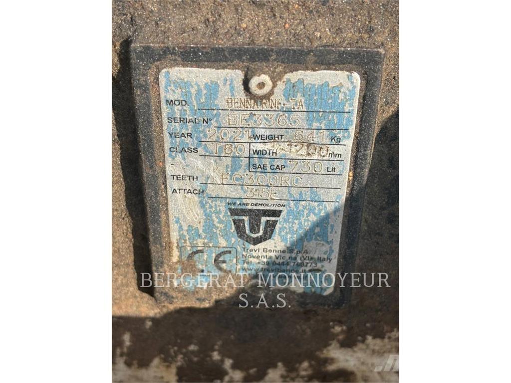 CAT 315 Roomikekskavaatorid