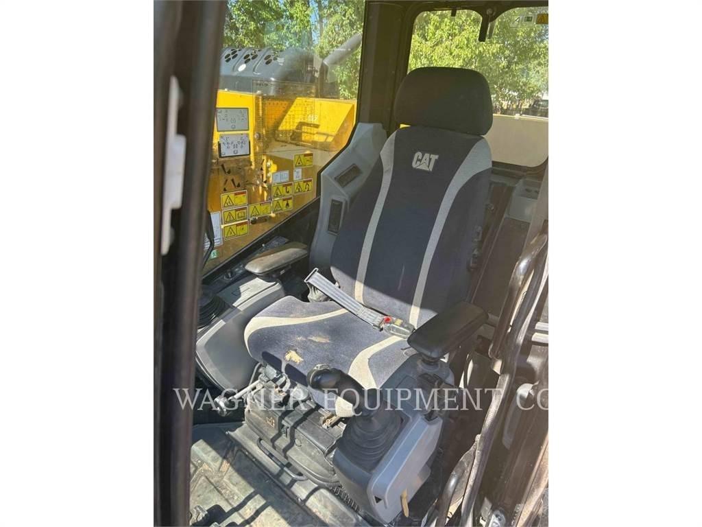 CAT 315FL Roomikekskavaatorid