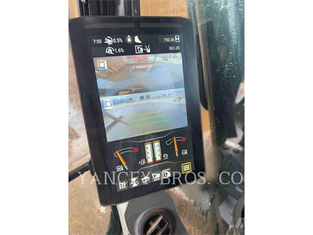 CAT 317 Roomikekskavaatorid