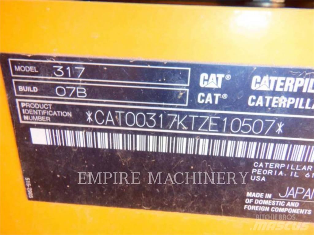 CAT 317-07 Roomikekskavaatorid