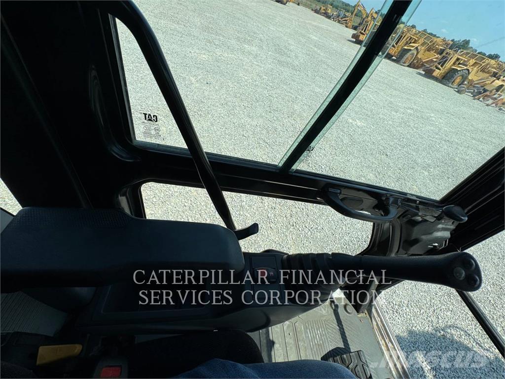 CAT 31707GC Roomikekskavaatorid