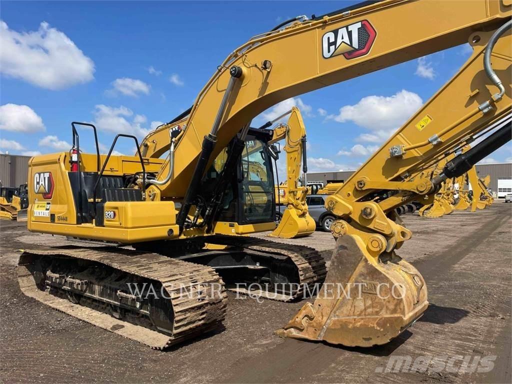 CAT 320 Roomikekskavaatorid