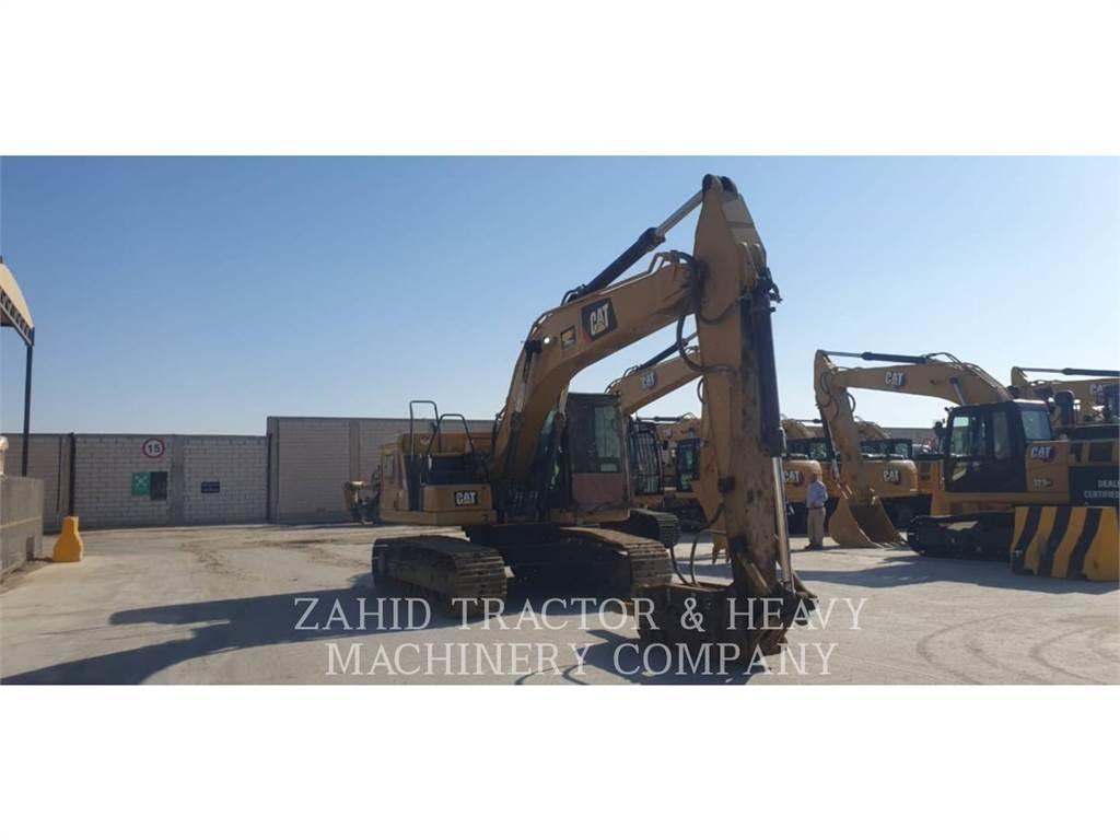 CAT 320 Roomikekskavaatorid