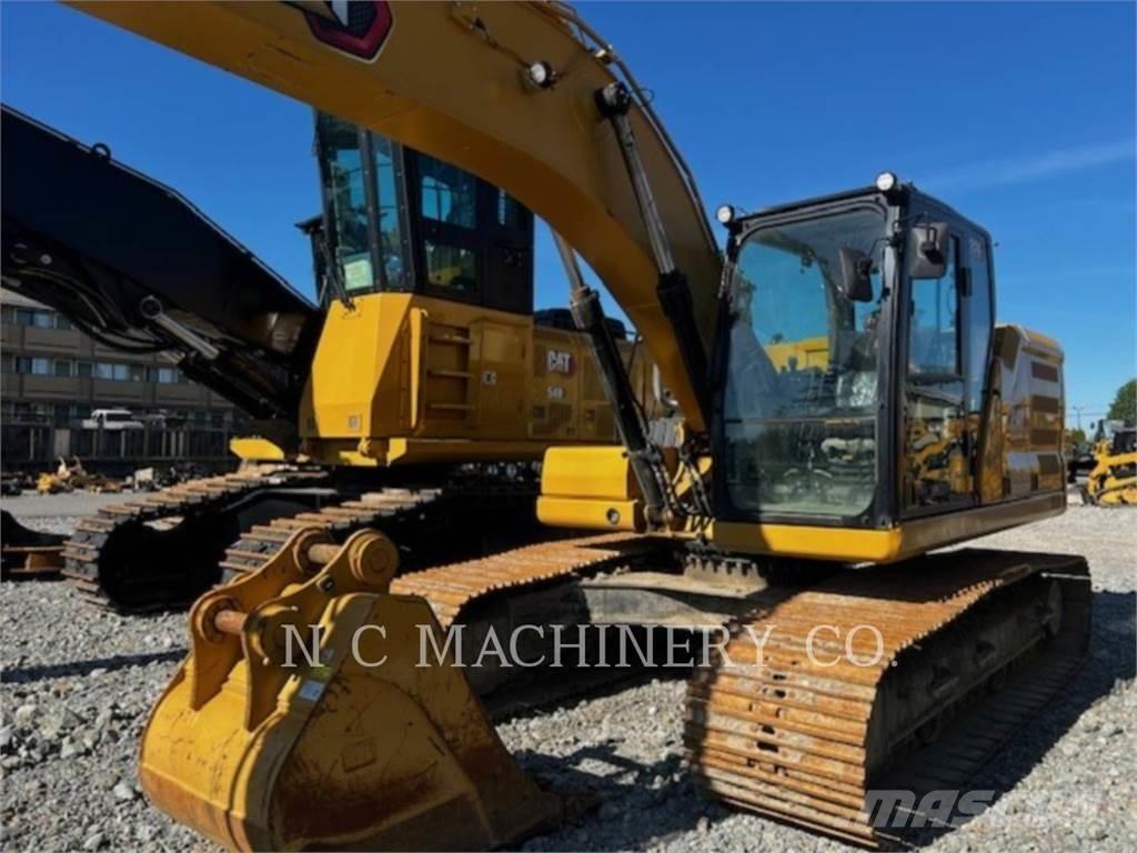 CAT 320 Roomikekskavaatorid
