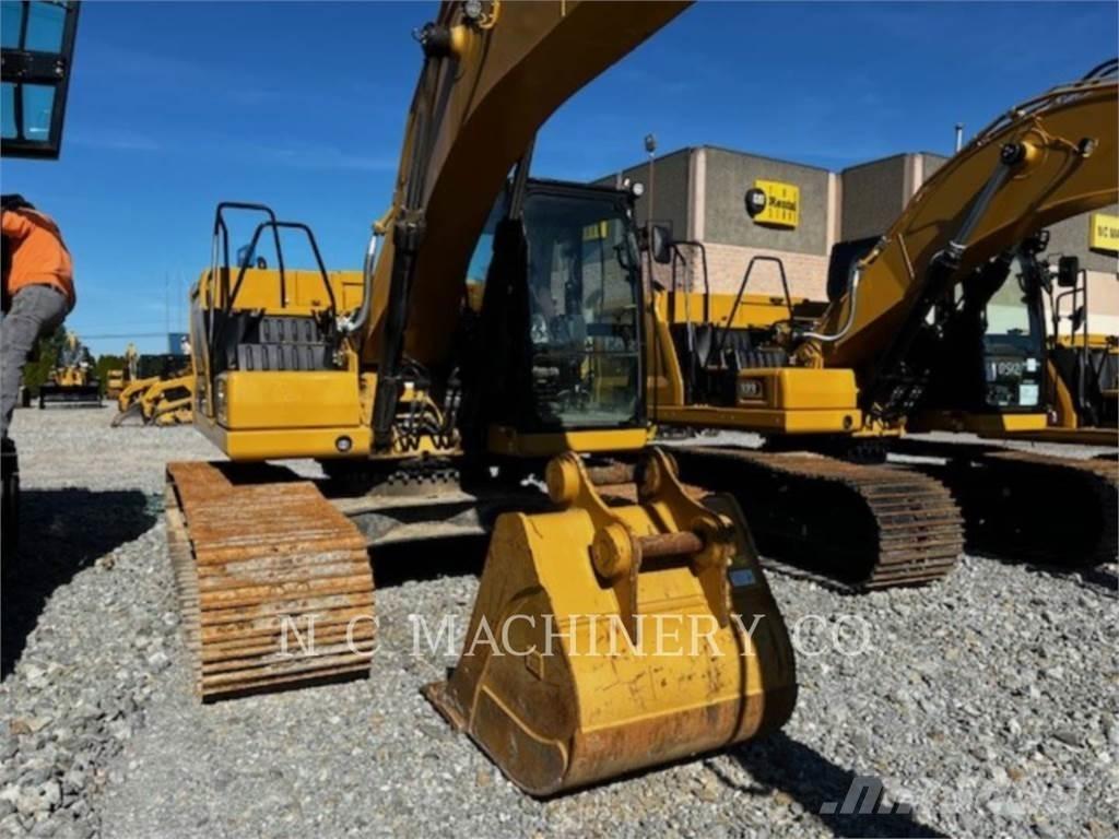 CAT 320 Roomikekskavaatorid
