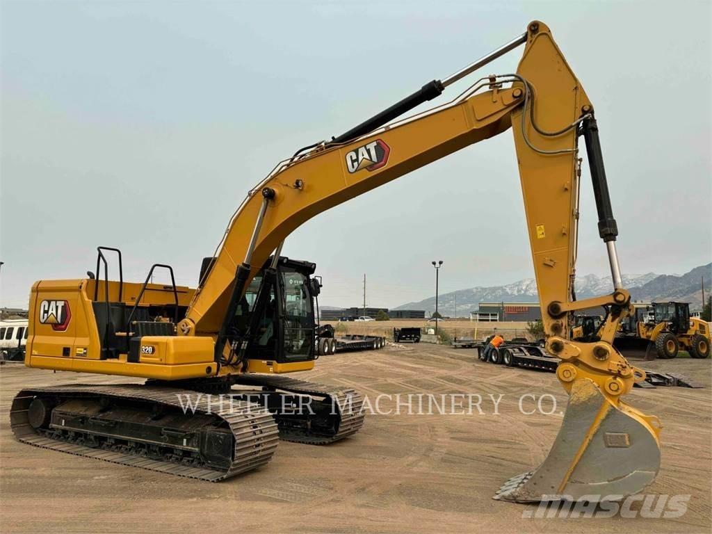 CAT 320 Roomikekskavaatorid