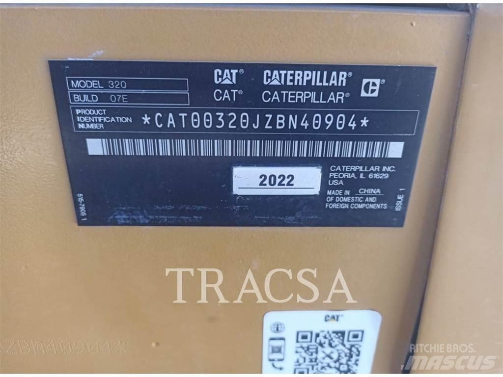 CAT 320 Roomikekskavaatorid