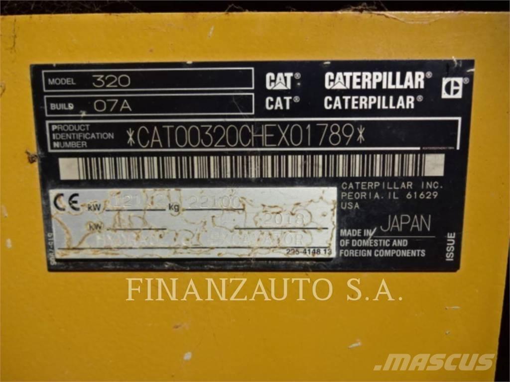 CAT 320 Roomikekskavaatorid