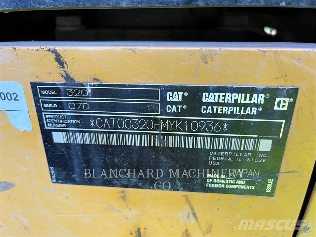 CAT 320 Roomikekskavaatorid