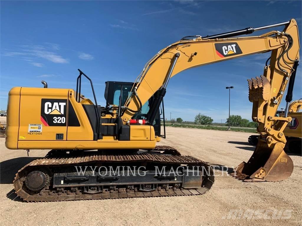 CAT 320 Roomikekskavaatorid